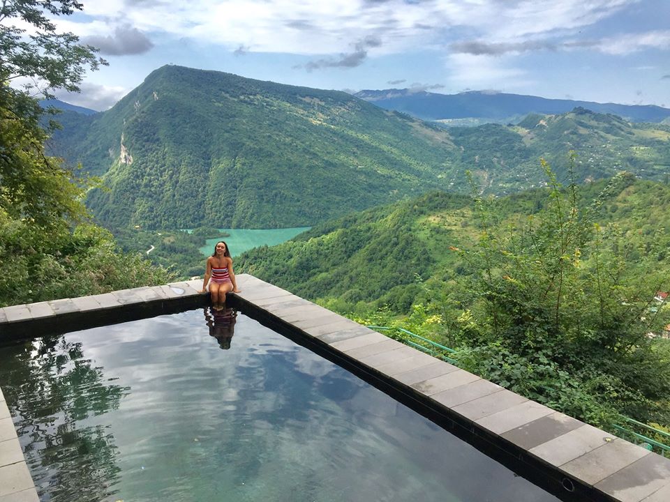 Кратчайшая дорога в высокогорный регион грузии будет достроена к концу . Ugadaete Gde Nahoditsya Eto Mesto