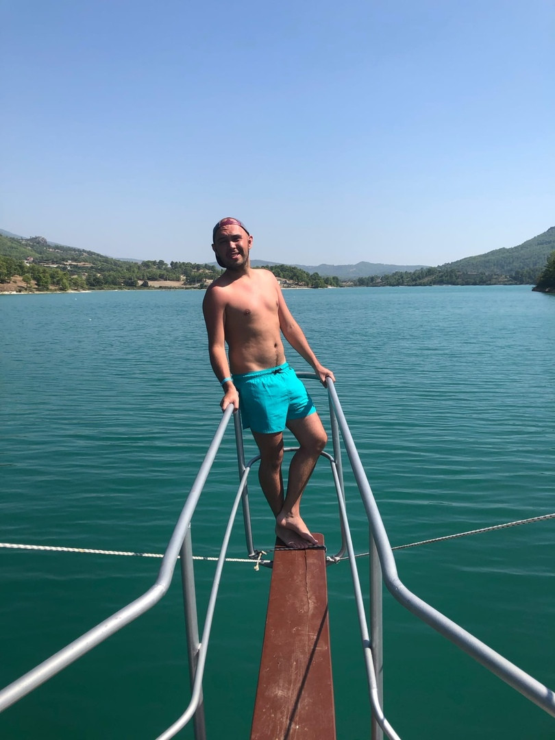 При заполнении ущелья на дно ушли . Spasibo Dzhamal Ekskursiya Zelenyj Kanon